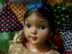 snow white unmarked face